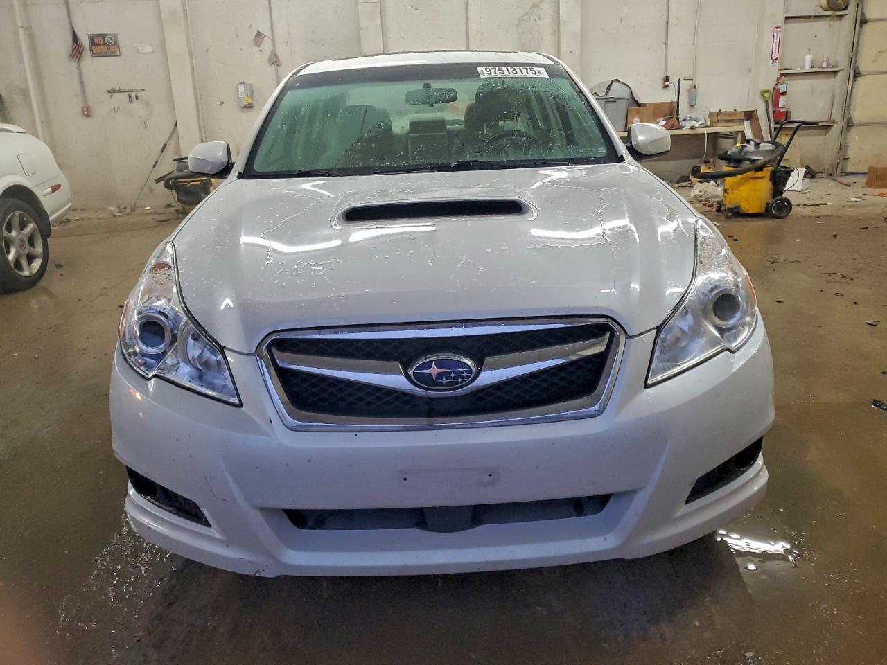 Subaru Legacy 2.5gt Limited Image 4