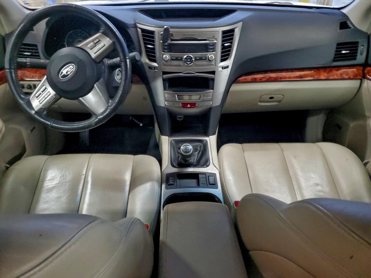 Subaru Legacy 2.5gt Limited Image 12