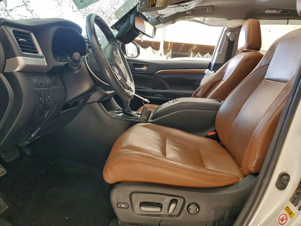 Toyota Highlander Limited Image 7