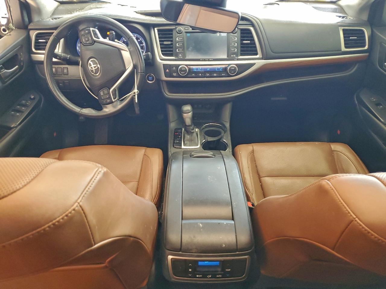 Toyota Highlander Limited Image 9