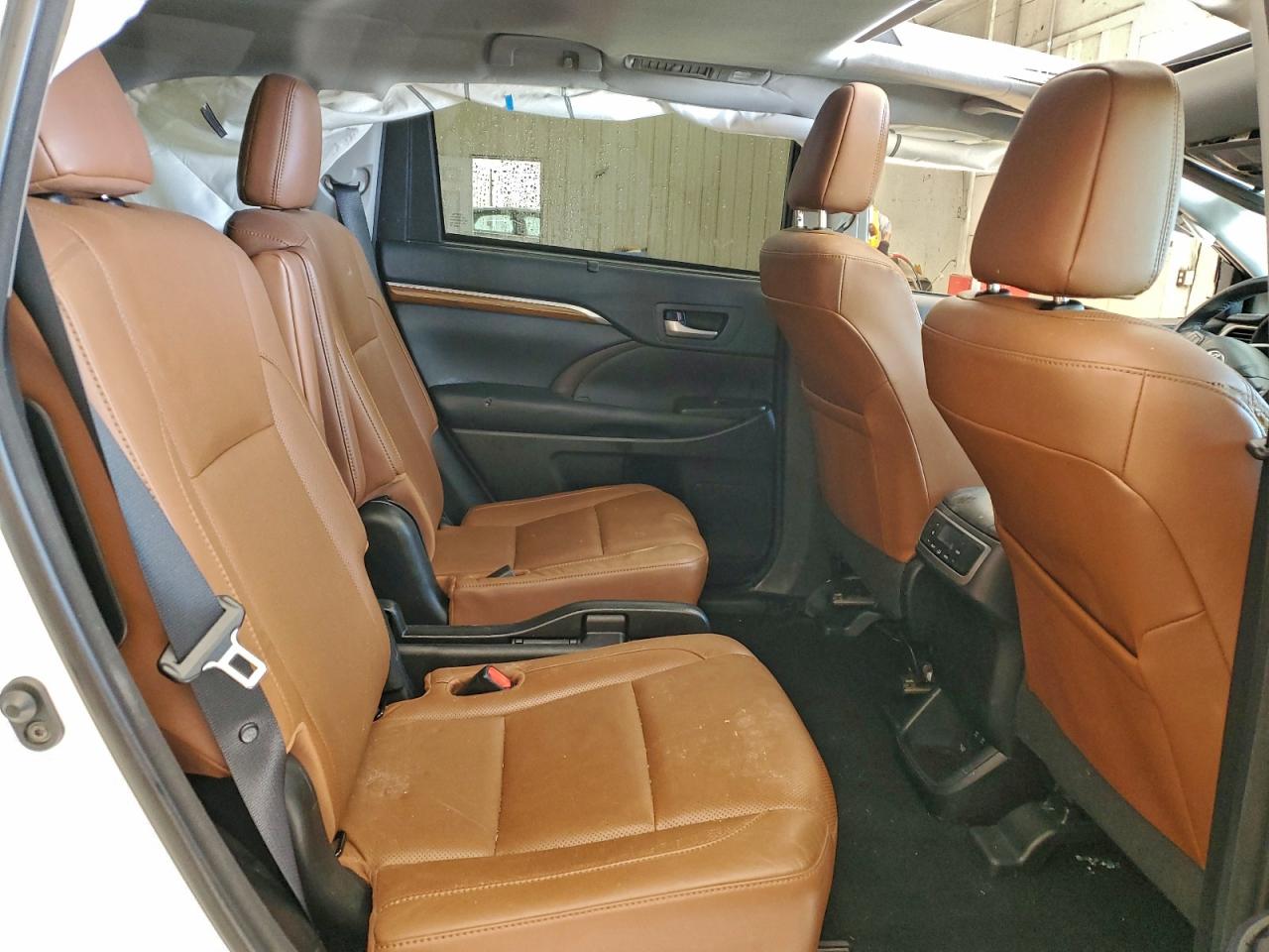 Toyota Highlander Limited Image 5