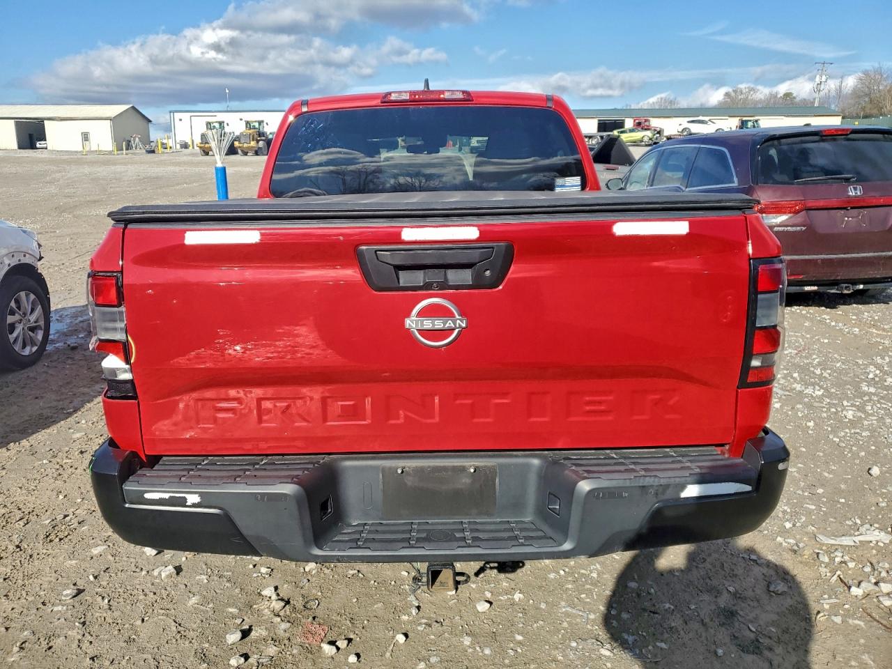 Nissan Frontier S Image 2