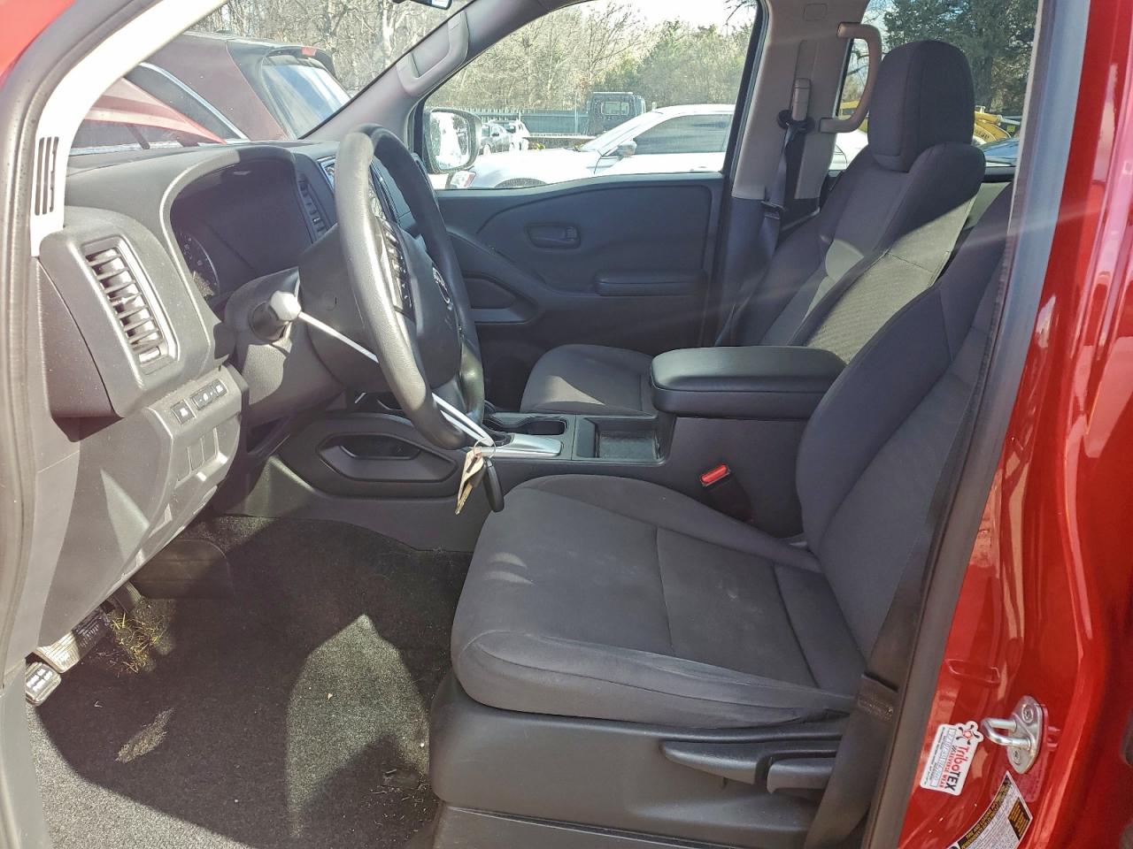 Nissan Frontier S Image 5