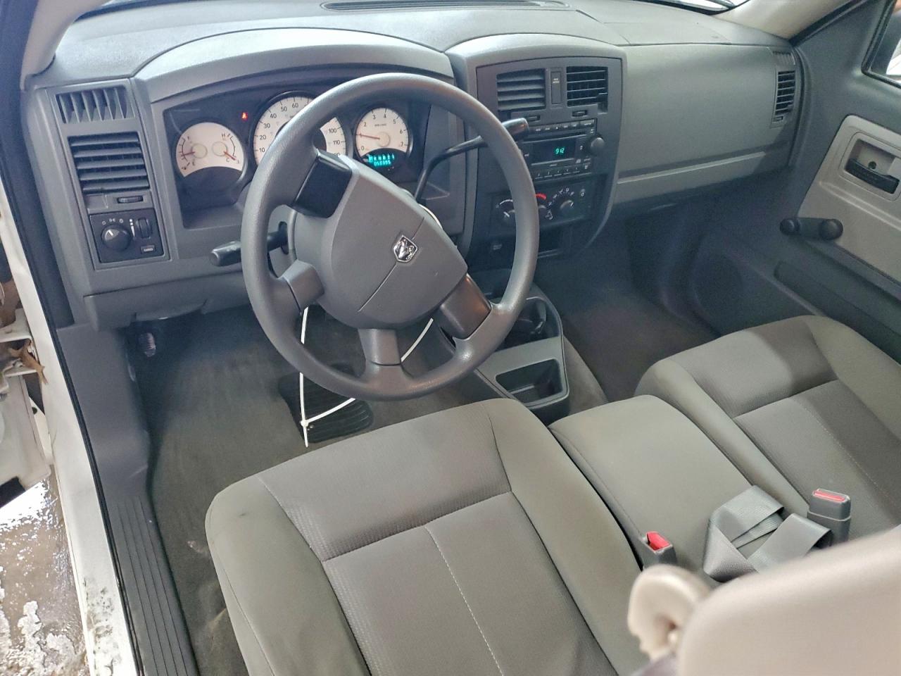 Dodge Dakota St Image 5