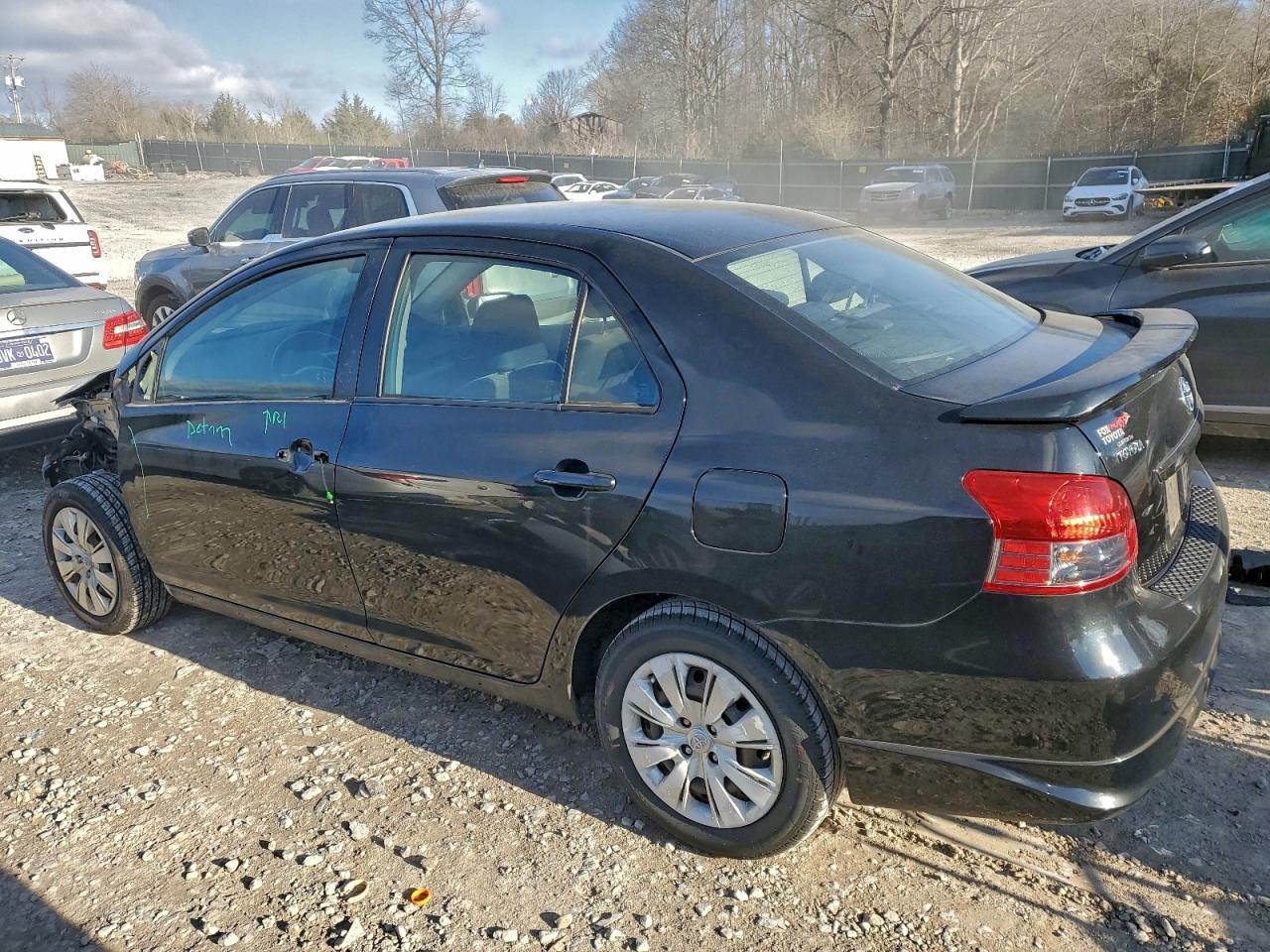 Toyota Yaris Image 10