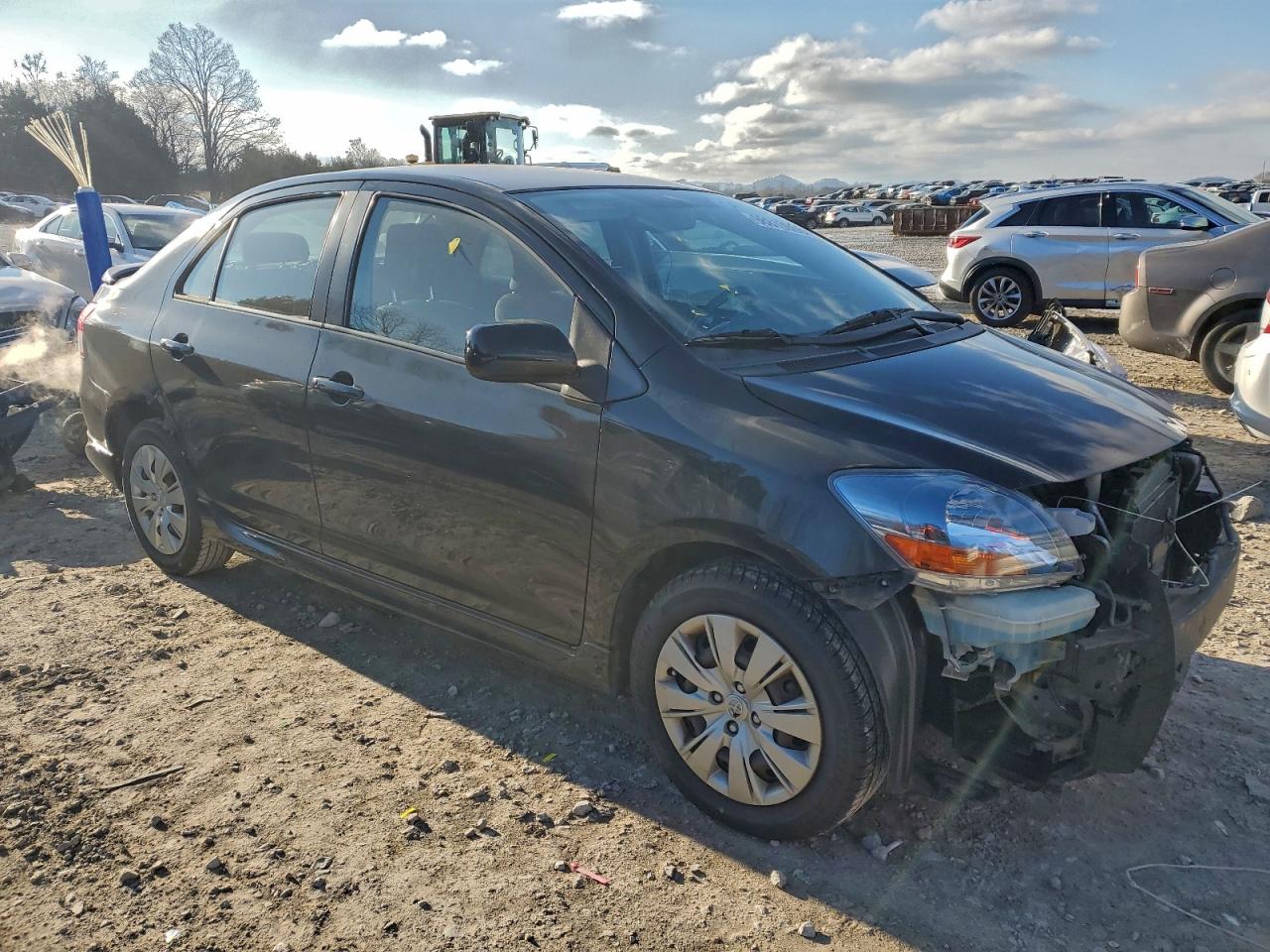 Toyota Yaris Image 3