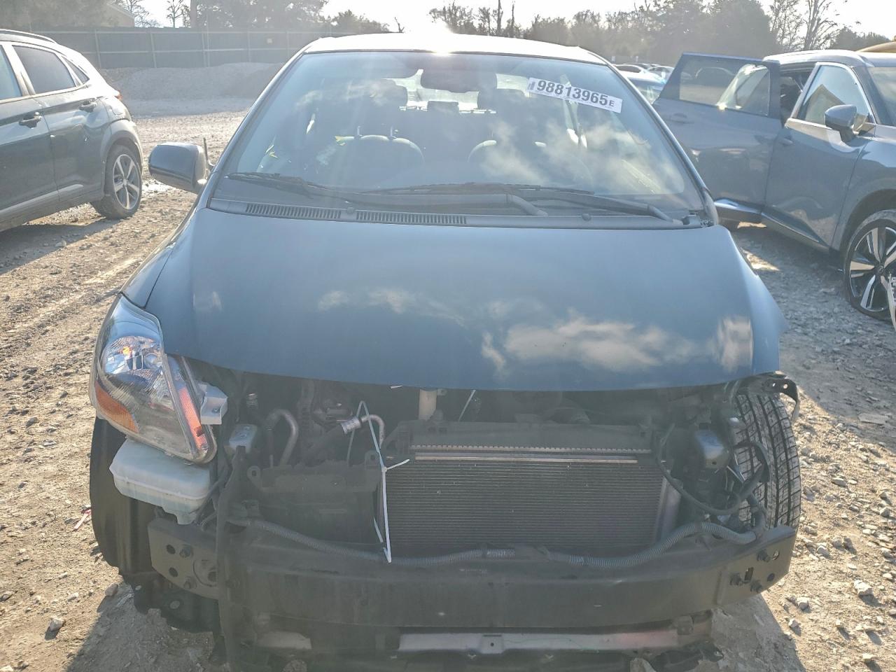 Toyota Yaris Image 12