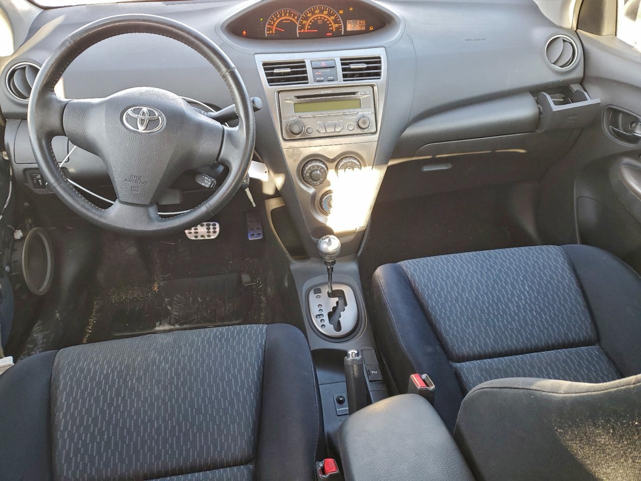 Toyota Yaris Image 4