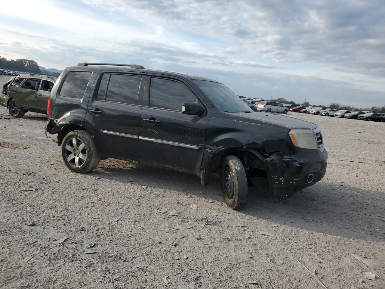 Honda Pilot Touring Image 4