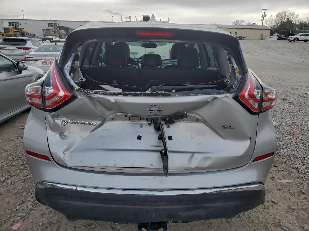 Nissan Murano S Image 3