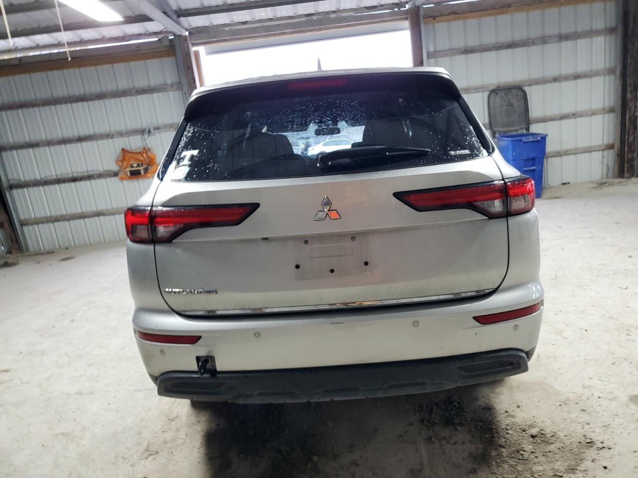 Mitsubishi Outlander Es Image 11
