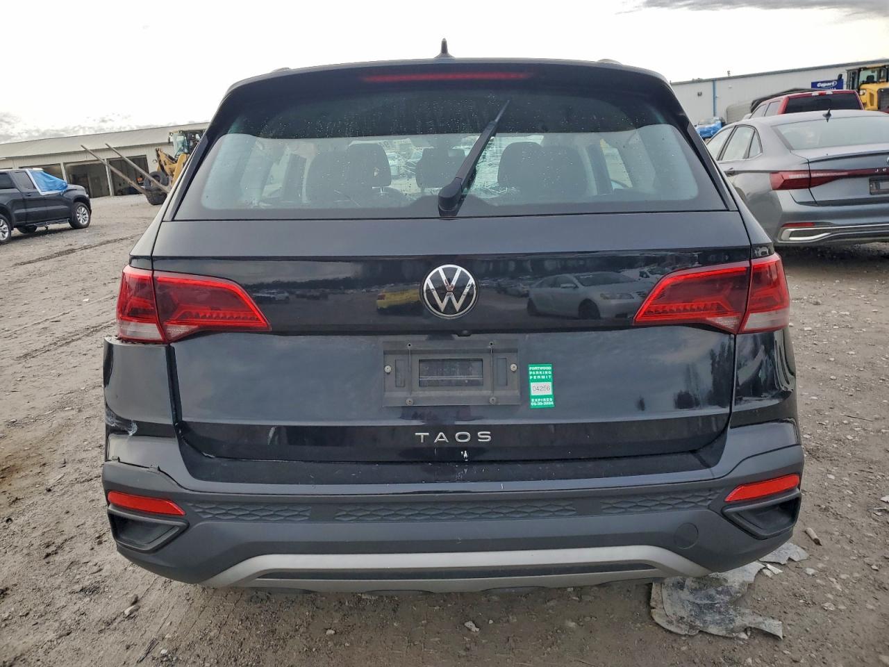 Volkswagen Taos S Image 5