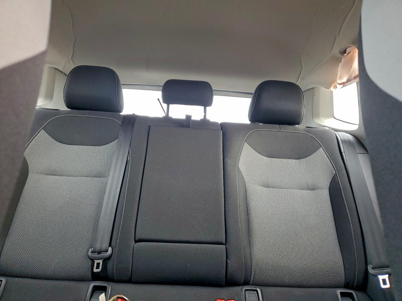 Volkswagen Taos S Image 11