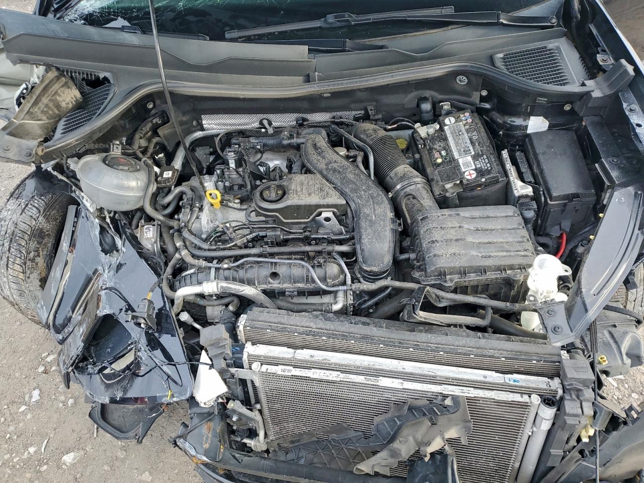 Volkswagen Taos S Image 8