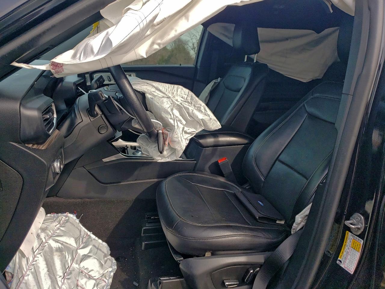 Ford Explorer Limited Image 10