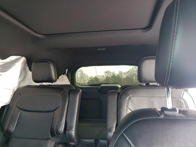 Ford Explorer Limited Image 3