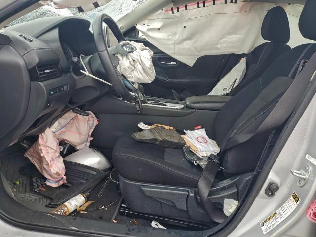 Nissan Sentra Sv Image 2