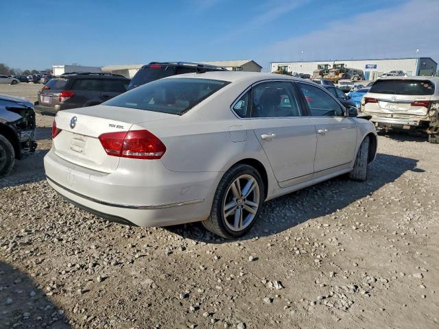 Volkswagen Passat Sel Image 12