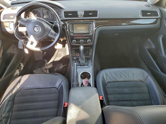 Volkswagen Passat Sel Image 2