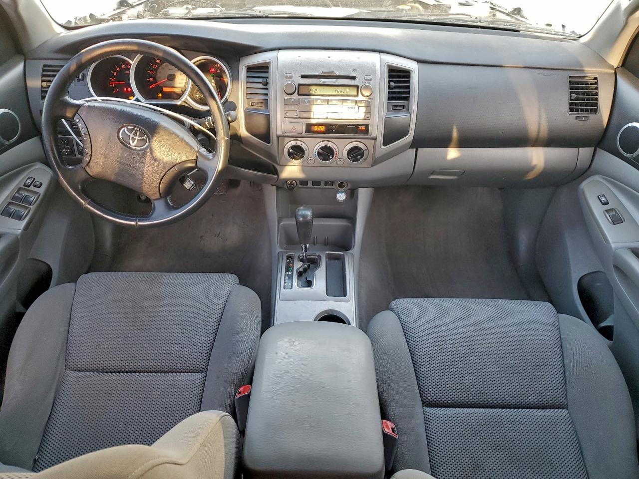 Toyota Tacoma Double Cab Prerunner Image 9