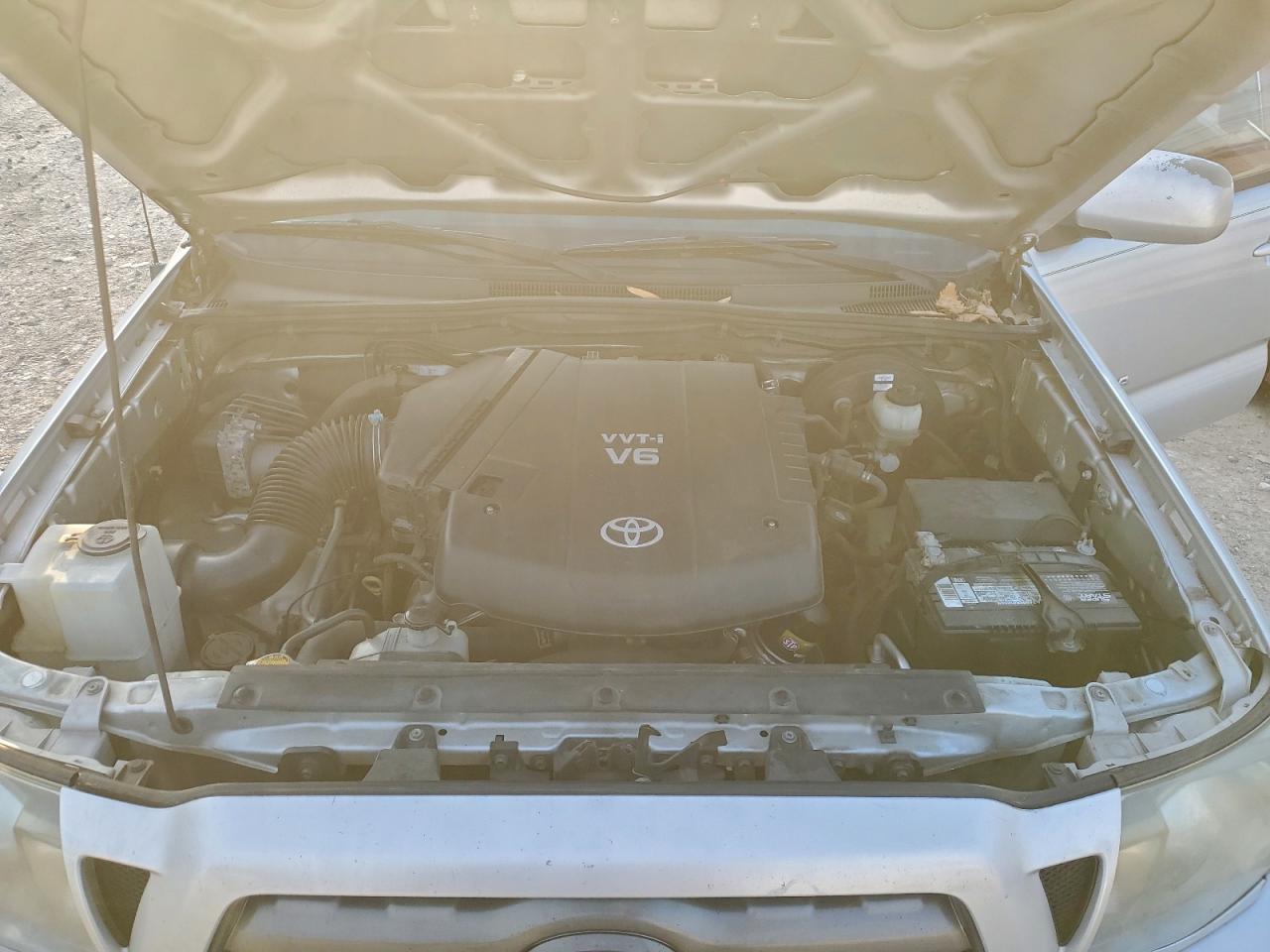 Toyota Tacoma Double Cab Prerunner Image 3