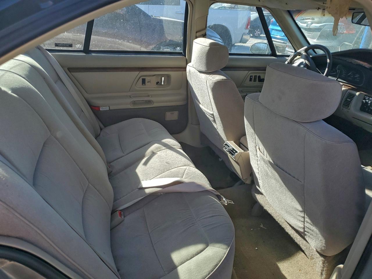 Oldsmobile 88 Base Image 8