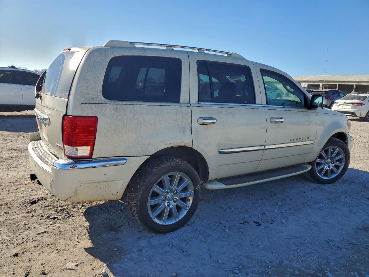 Chrysler Aspen Limited Image 7