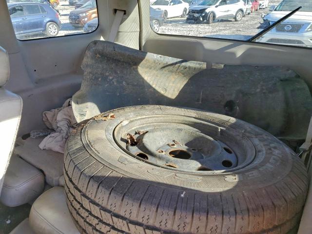 Chrysler Aspen Limited Image 2