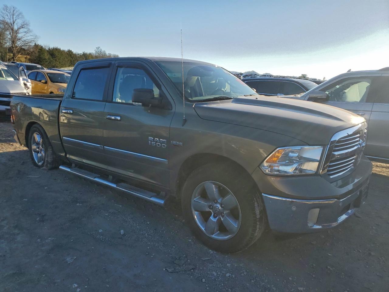 Ram 1500 Slt Image 4