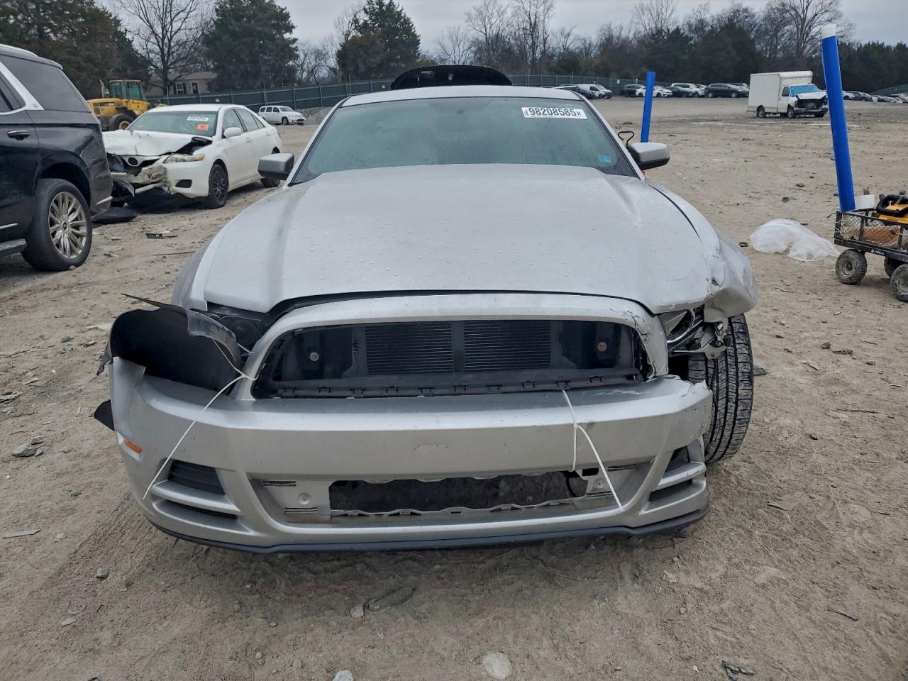 Ford Mustang Image 4