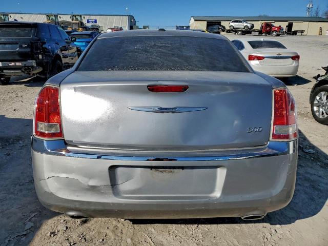 Chrysler 300 Image 4