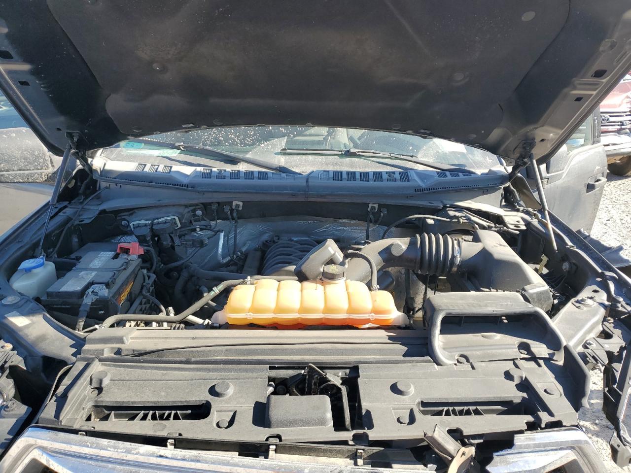 Ford F-150 Supercrew Image 9