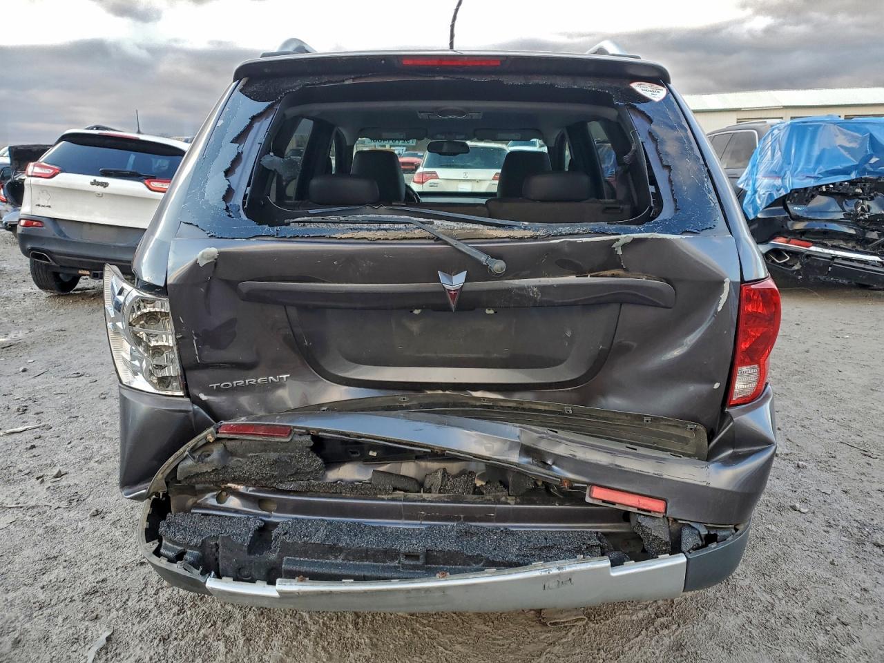 Pontiac Torrent Image 9