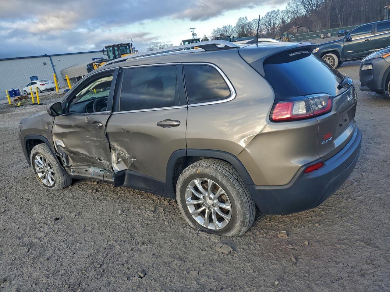 Jeep Grand Cherokee Latitude Image 2