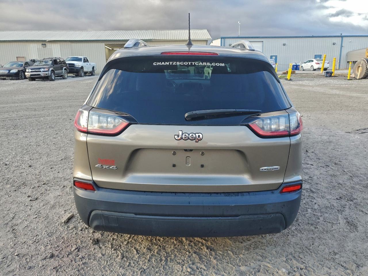 Jeep Grand Cherokee Latitude Image 4