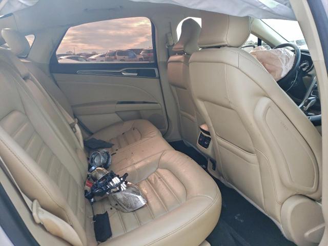 Ford Fusion Se Image 8