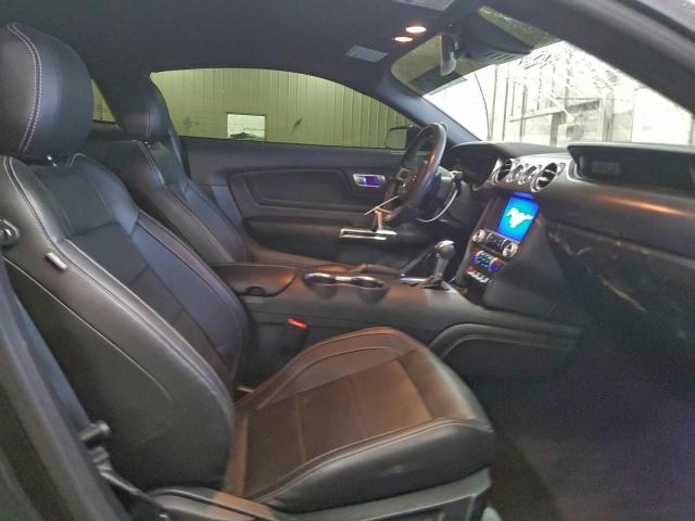 Ford Mustang Image 11