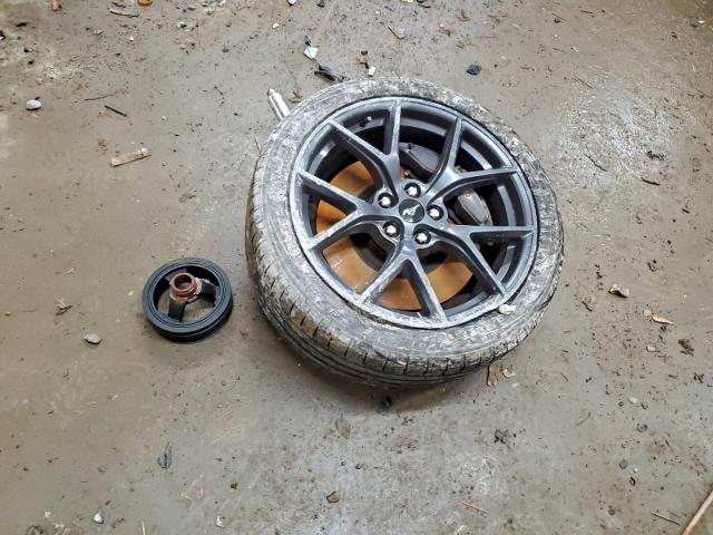 Ford Mustang Image 8