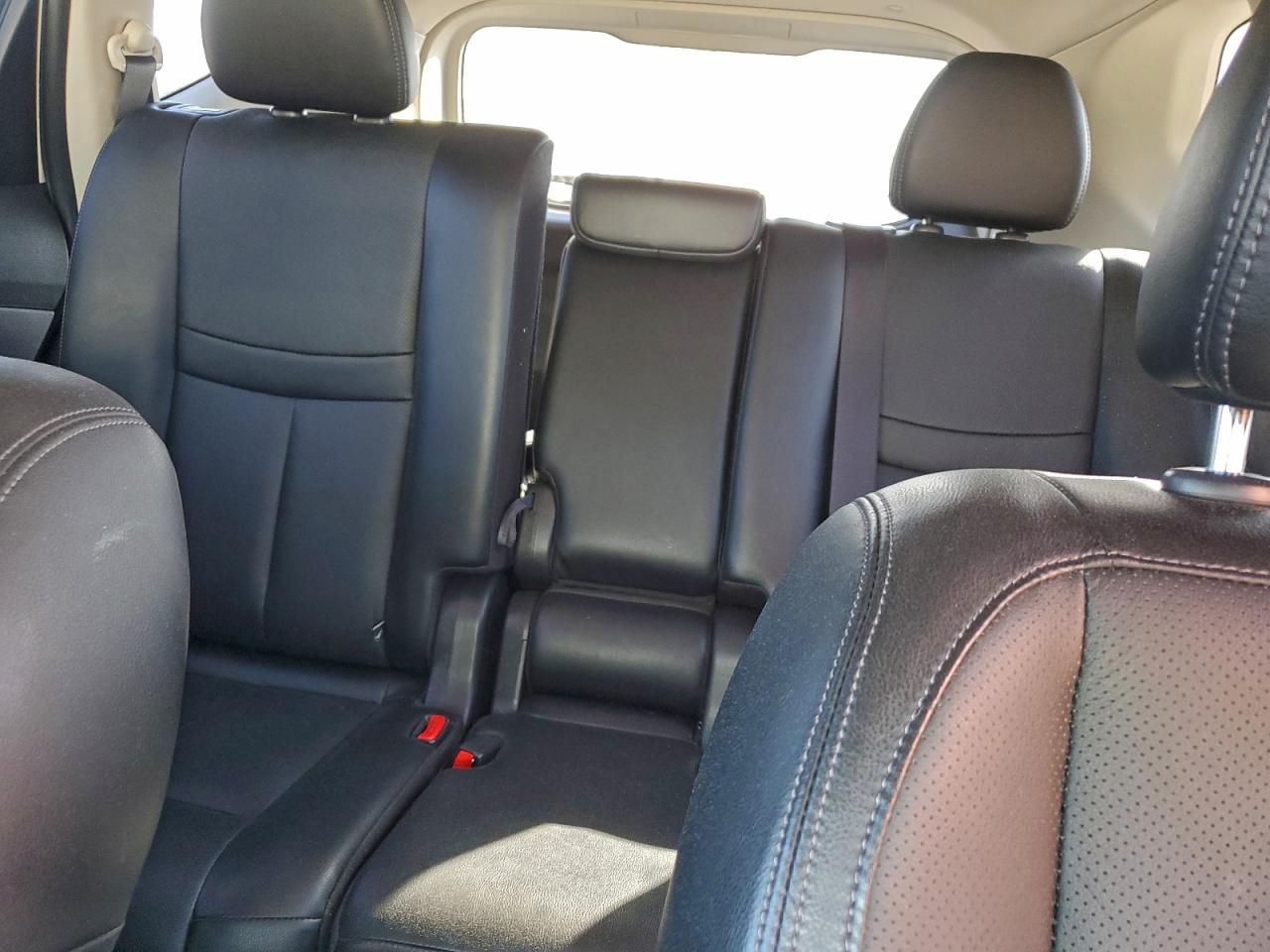 Nissan Rogue S Image 5