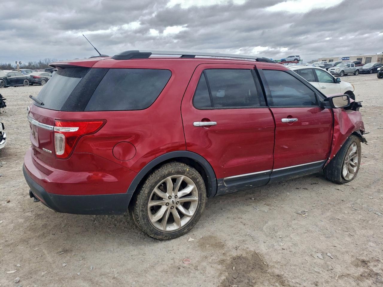 Ford Explorer Xlt Image 5