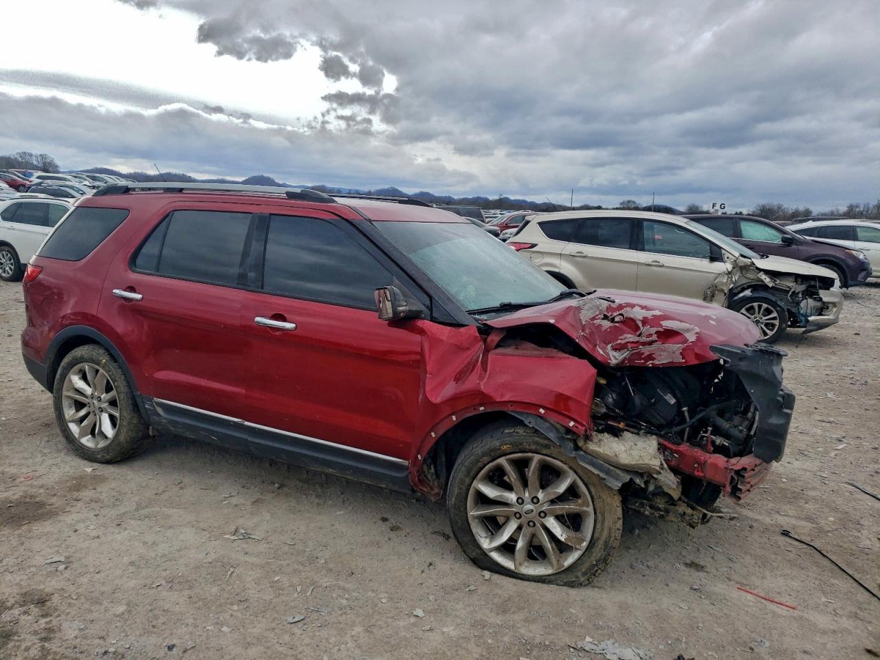 Ford Explorer Xlt Image 6