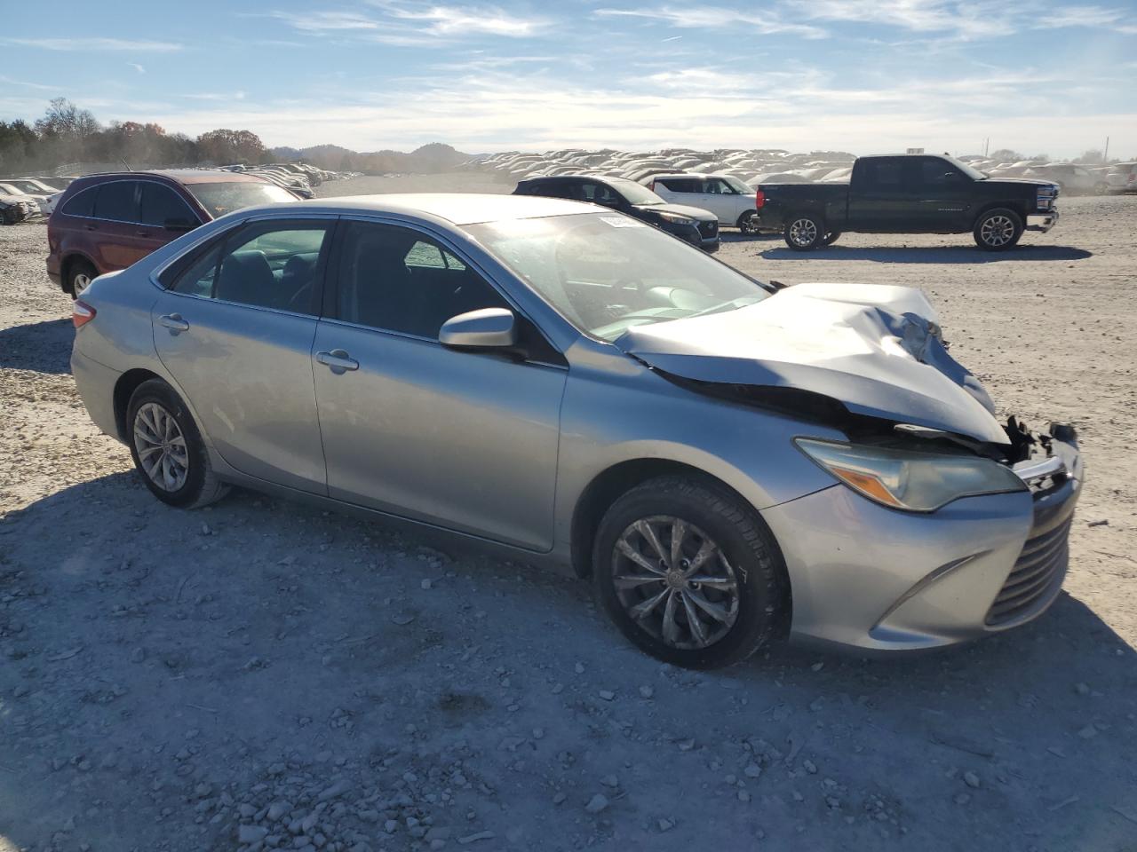 Toyota Camry Le Image 2