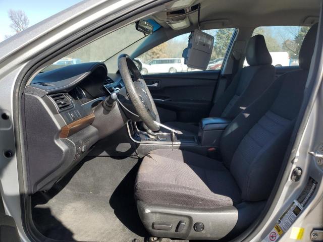 Toyota Camry Le Image 10