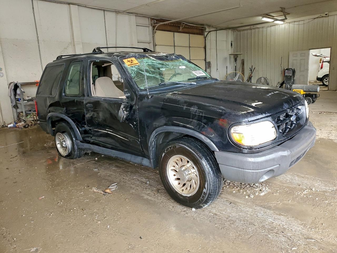 Ford Explorer Image 11