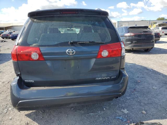 Toyota Sienna Xle Image 6