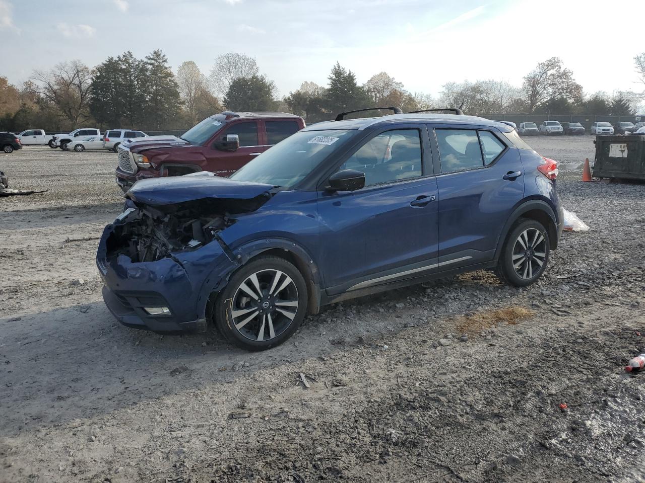 Nissan Kicks S Image 1