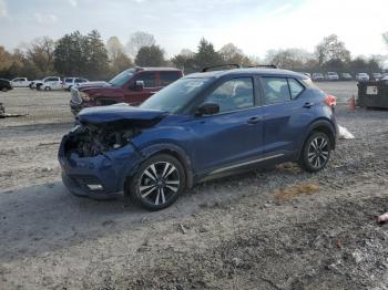  Salvage Nissan Kicks