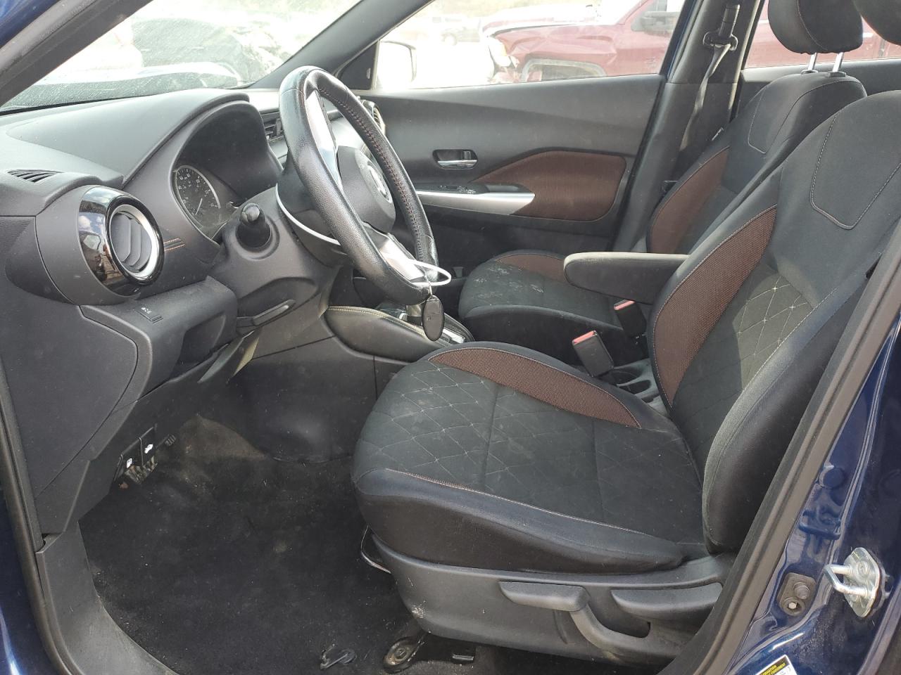 Nissan Kicks S Image 4