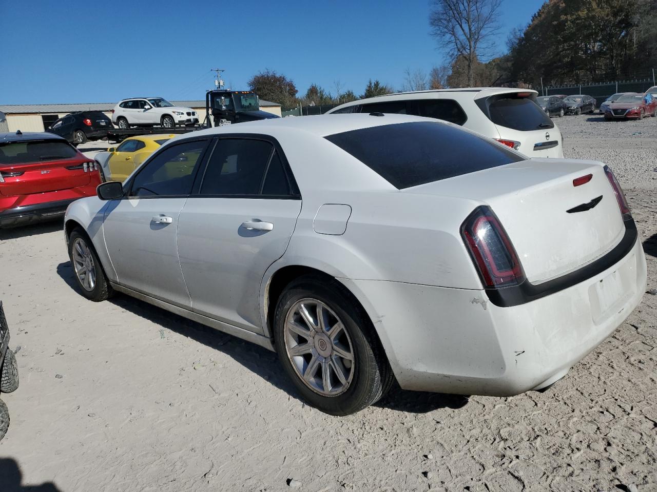 Chrysler 300 Image 11