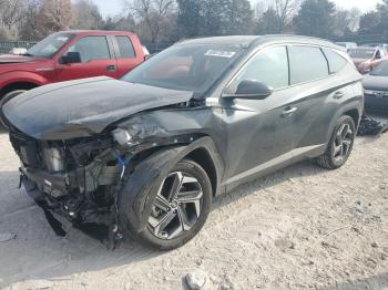  Salvage Hyundai TUCSON